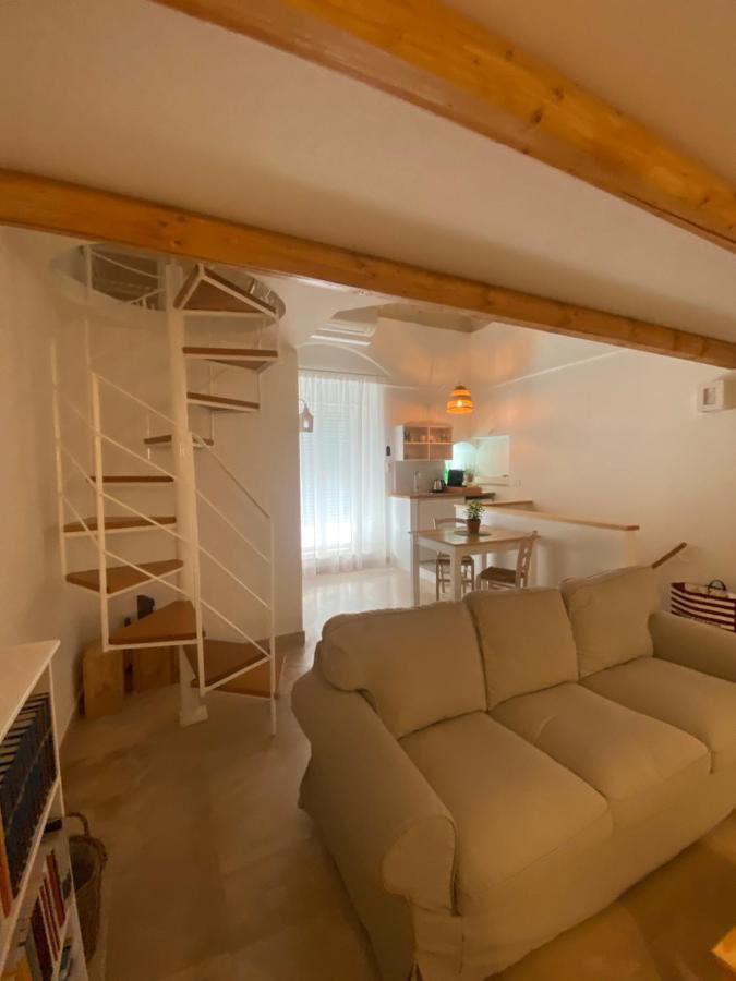 A Casa Del Console Apartment Manfredonia Bagian luar foto