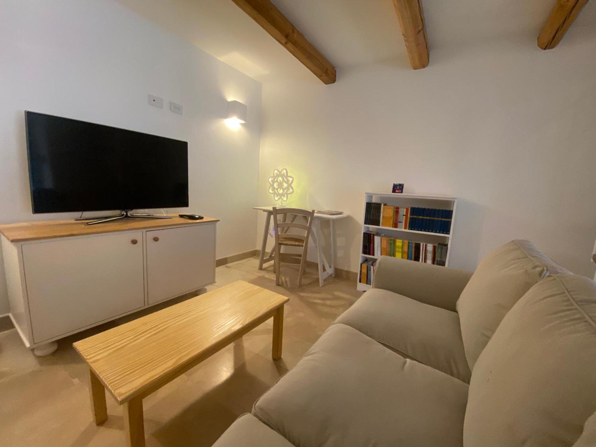 A Casa Del Console Apartment Manfredonia Bagian luar foto